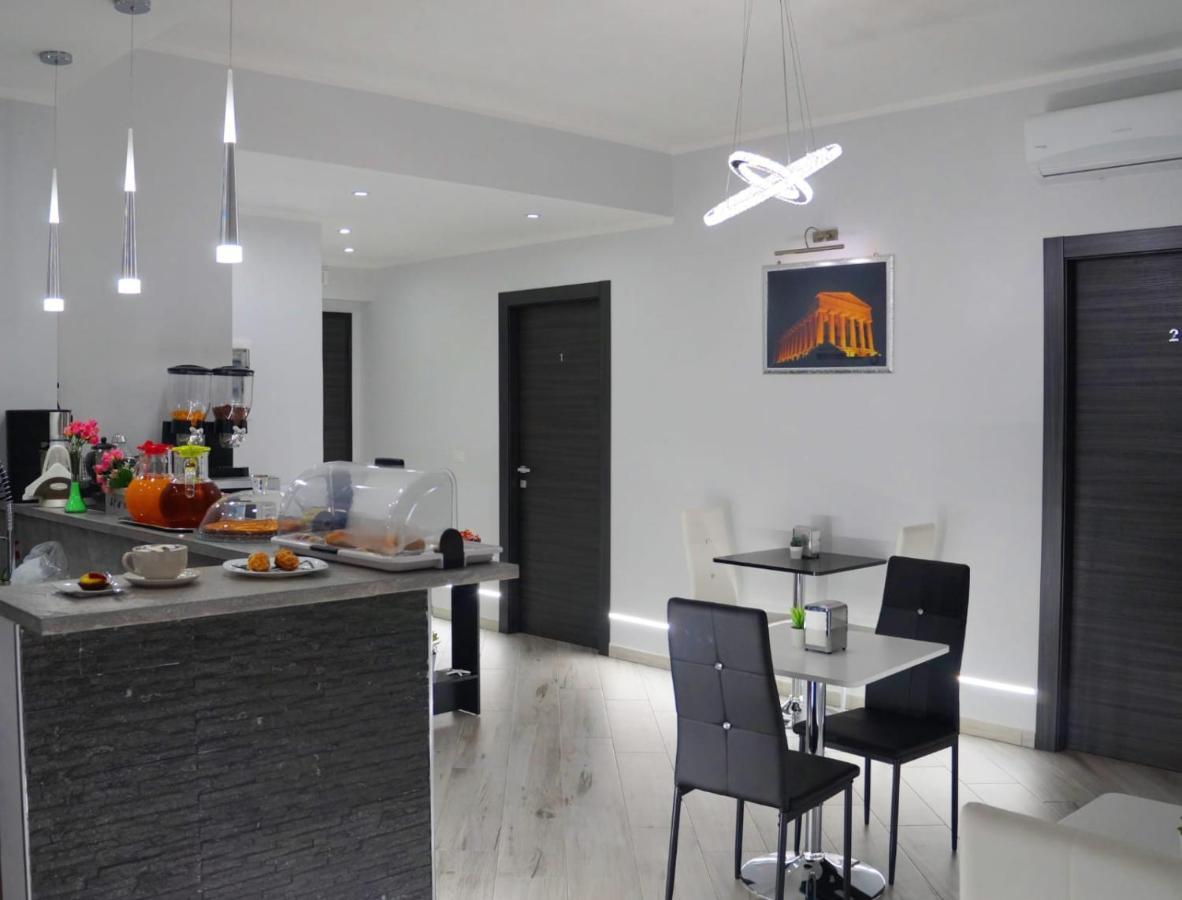 B&B Agrigento Da Tony Palermo Eksteriør billede